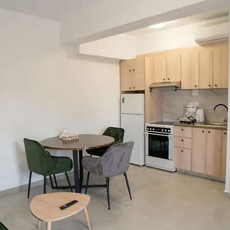 Hello Village Chania Apartman